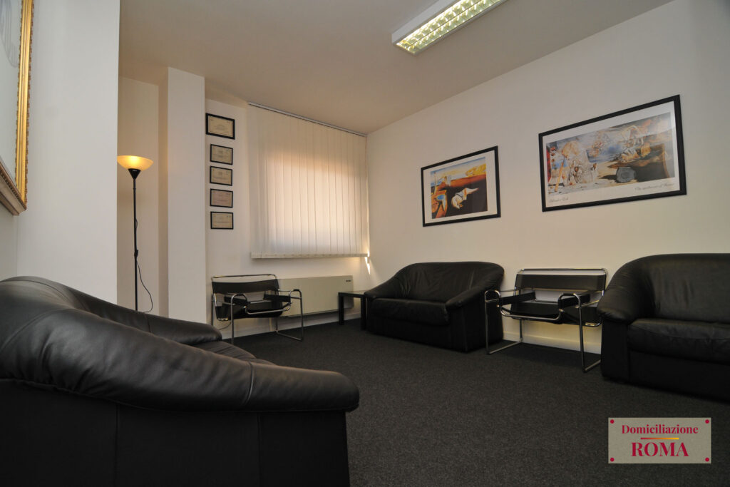 Foto di un ufficio arredato di Roma Viale Bonelli